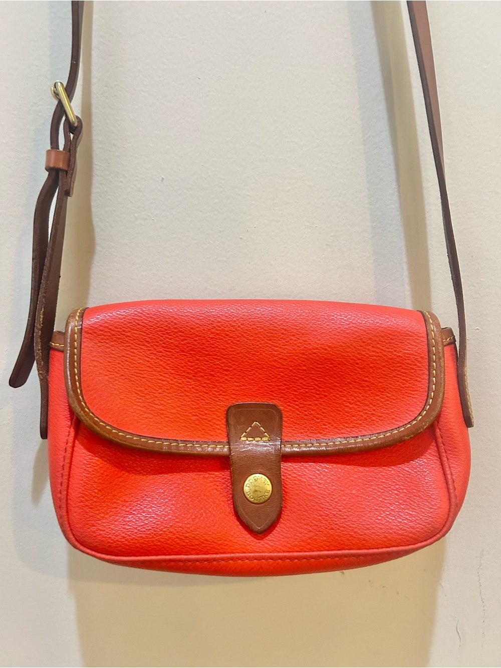 Dooney & Bourke Red Eva Pouchette Leather Crossbody Shoulder Bag, Adjustable - Picture 3 of 9